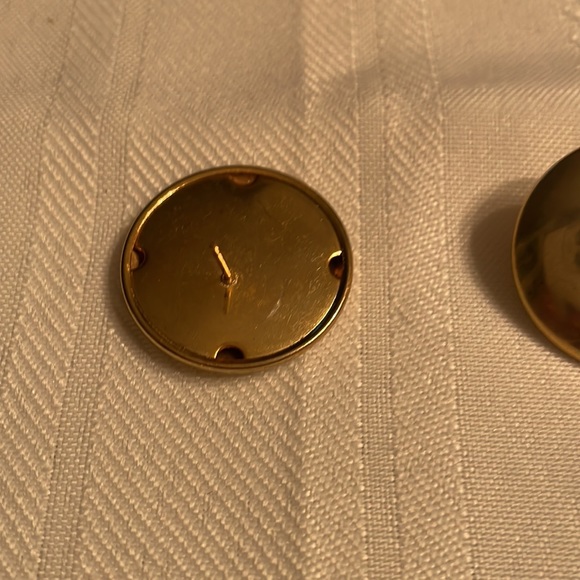 Round earrings - Picture 2 of 3